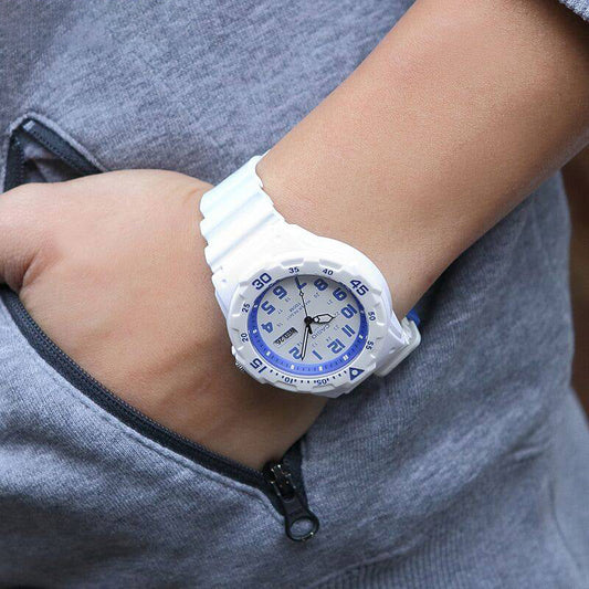 Casio MRW-200HC-7B2