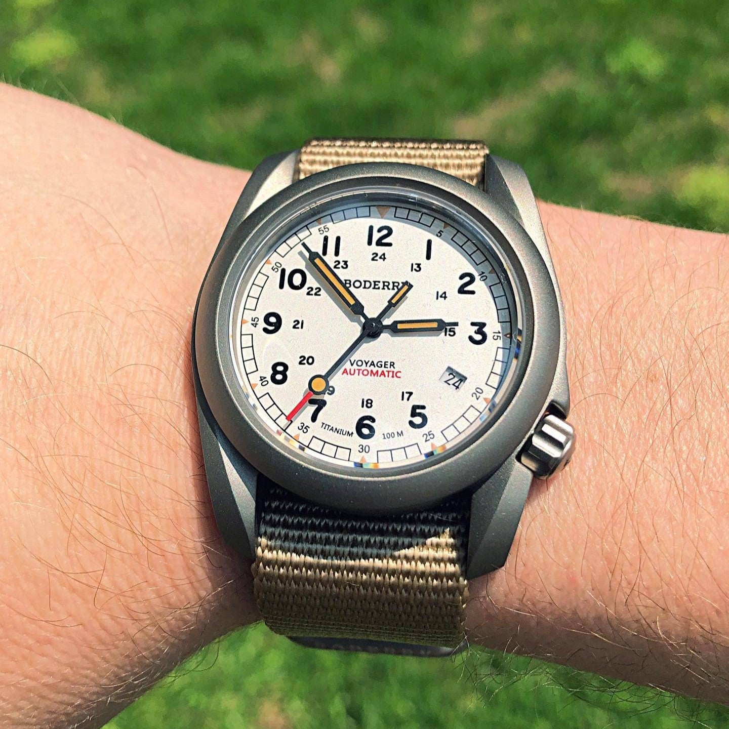Boderry Voyager A11T - 40mm - Bela - Titanium