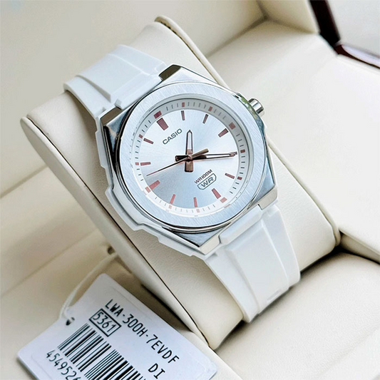 Casio LWA-300H-7E